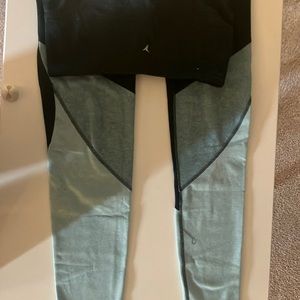 Color block green leggings size small great condition hardly worn